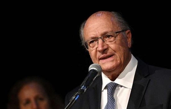 Alckmin nega que dono da Qualicorp tenha emprestado jatinho para Lula ir à COP-27