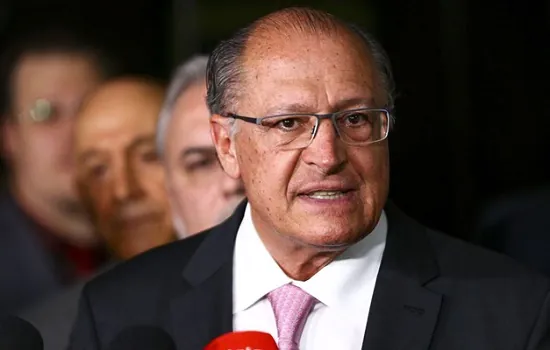 Alckmin nomeia ex-ministros para transição; Carvalho atuará na posse de Lula