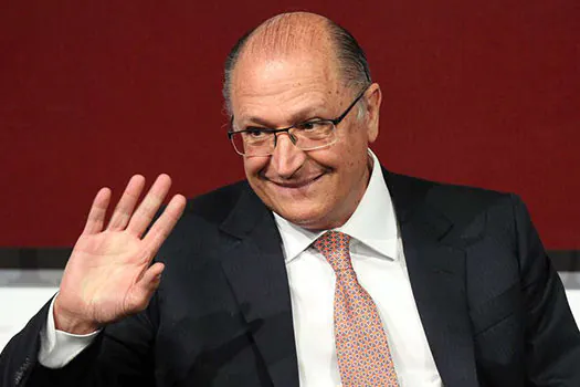 DEM oferece a Alckmin controle da sigla em SP