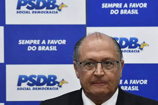 Alckmin: PSDB deveria ser partido de oposição ao governo