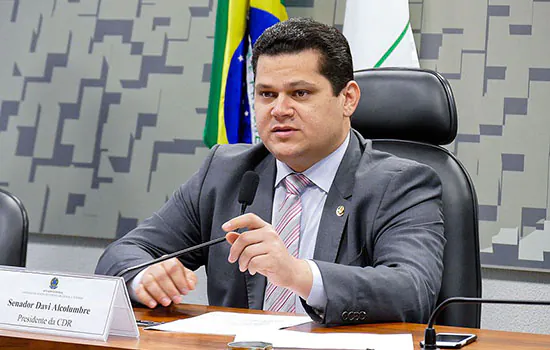 Aliado de Onyx quer presidir sessão no Senado