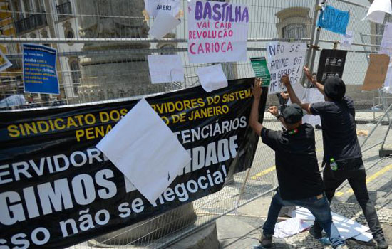 Após protestos