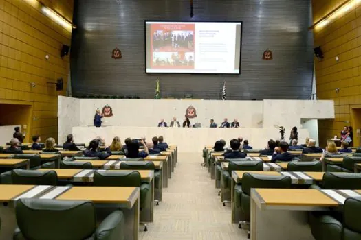 Ato solene na Alesp reúne representantes consulares sediados em SP