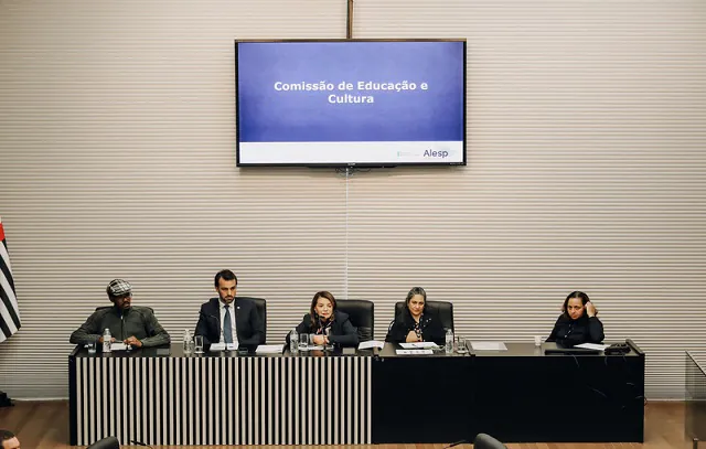 ALESP: técnico do Dieese explana sobre redução das verbas no Estado