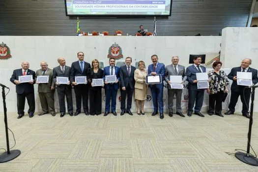 Alesp realiza sessão solene em homenagem a profissionais da Contabilidade