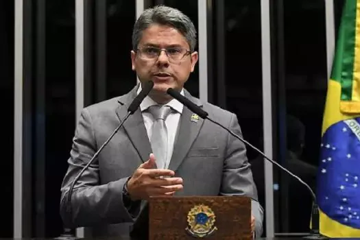 Alessandro Vieira se desfilia do Cidadania e deixa pré-candidatura