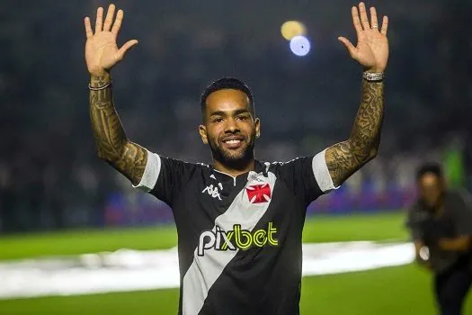 Vasco faz festa para Alex Teixeira, empata com Ituano e acaba vaiado pela torcida