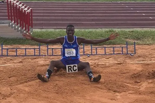 Atleta olímpico da UNG bate recorde universitário do salto triplo