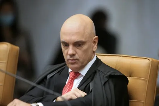 Moraes autoriza PF a tomar depoimento de Do Val sobre suposto plano de Bolsonaro