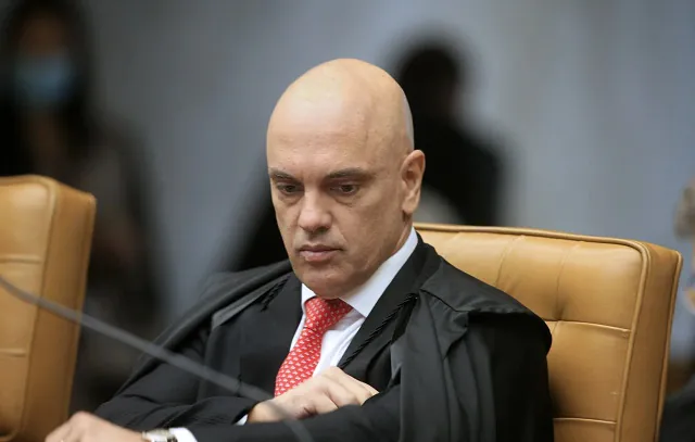 Moraes autoriza PF a tomar depoimento de Do Val sobre suposto plano de Bolsonaro