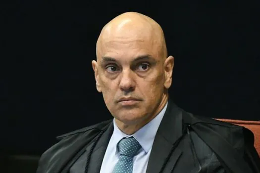 Em evento, Alexandre de Moraes defende nova regulamentação das redes sociais