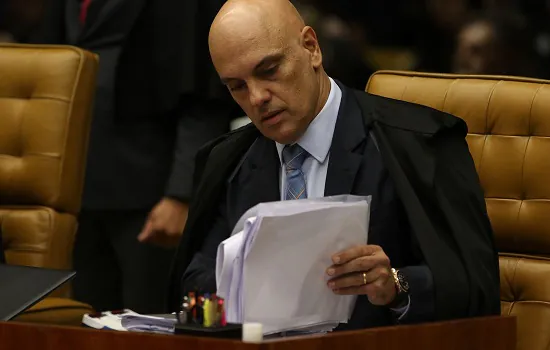 Alexandre de Moraes nega arquivar inquérito sobre vazamento de dados sigilosos