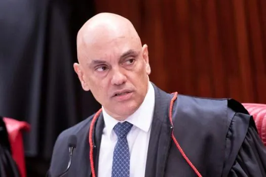 Moraes ordena que sejam tomadas providências para impedir bloqueios de rodovias