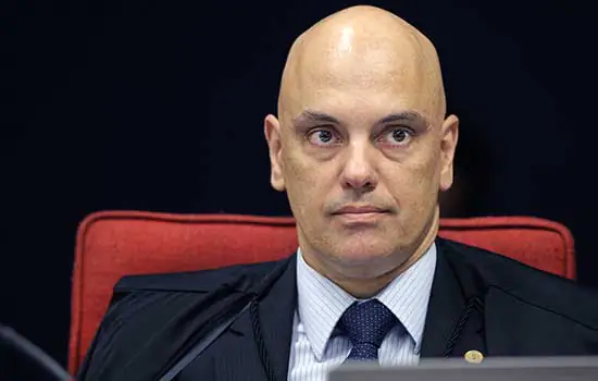 Alexandre pede ao TSE que investigue o ministro da Justiça por live com Bolsonaro