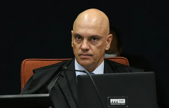 Moraes cobra explicações de Costa Neto sobre autor de relatório ‘mentiroso’ do PL