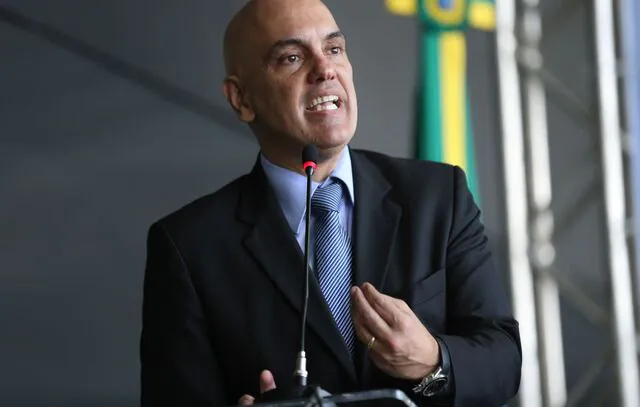 Moraes pede R$ 50 mil de indenização de criminalista que o chamou de ‘advogado do PCC’