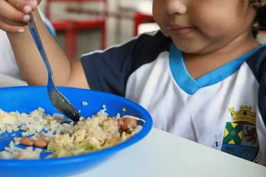 Alimentação escolar contribui para desenvolvimento saudável dos estudantes de Diadema