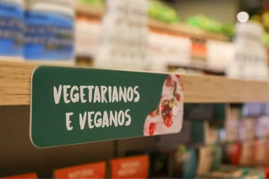 47% dos brasileiros pretendem reduzir o consumo de carne em 2023, aponta pesquisa