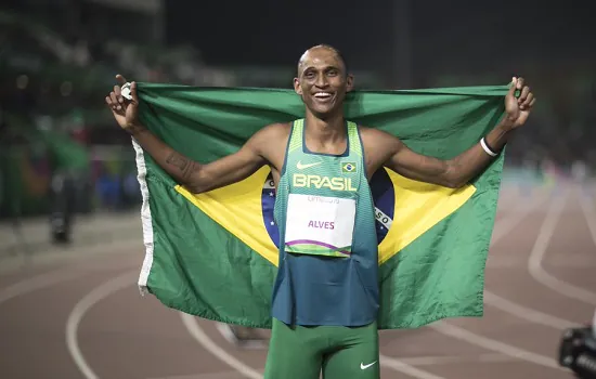 Alison dos Santos é ouro nos 400m com barreiras nos Estados Unidos