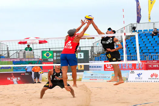 André Stein e George também avançam às oitavas de final na China