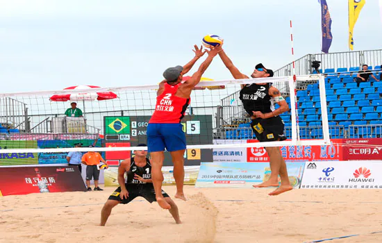 André Stein e George também avançam às oitavas de final na China