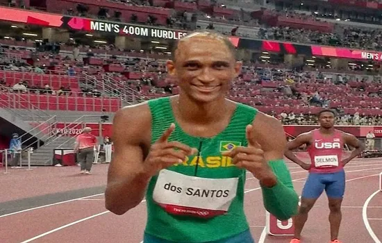 Alison dos Santos é ouro nos EUA pela Diamond League com o melhor tempo do ano