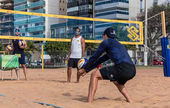 Vôlei de Praia: Alison e Álvaro retomam treinos com foco em Tóquio