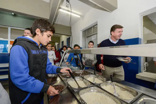 Almoço nas escolas de São Bernardo beneficia alunos com restrições alimentares