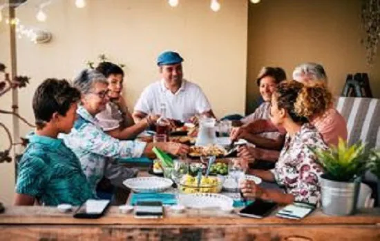 Almoço de domingo: momento de reunir a família e criar memórias especiais