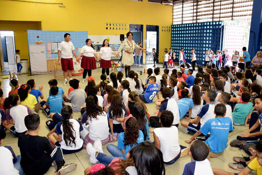 Alunos de Diadema assistem à peça sobre trabalho infantil