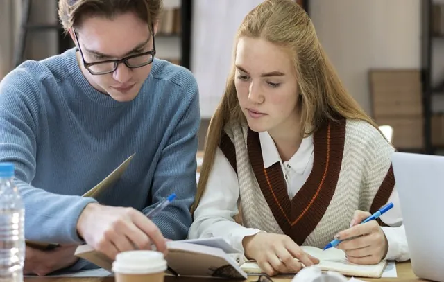 Falta de qualificação afasta jovens de oportunidade de trabalho