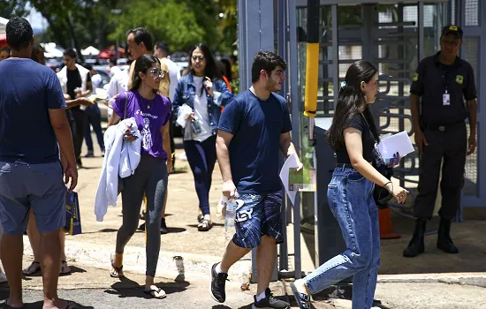 Enem termina segunda etapa de provas sem ocorrências graves