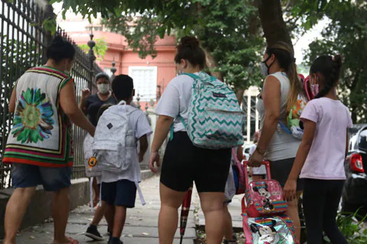 RJ atualiza protocolos para retorno das aulas presenciais