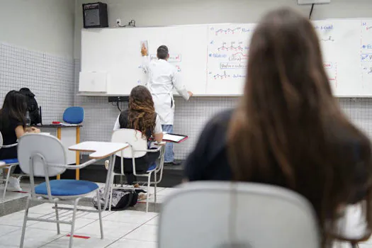 Como a tecnologia pode transformar as escolas em 2022