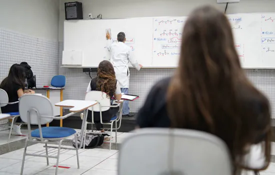 Prefeitura de SP vai contratar professores e instrutores técnicos no Ensino Médio