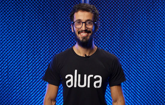 Alura abre mais de 70 mil vagas para curso gratuito e online de programação