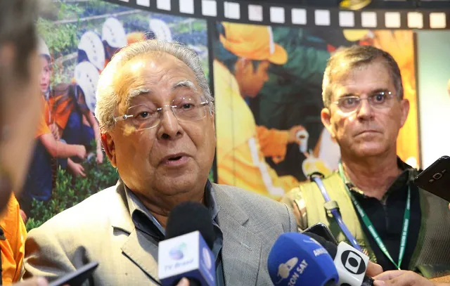 Morre o ex-governador do Amazonas Amazonino Mendes