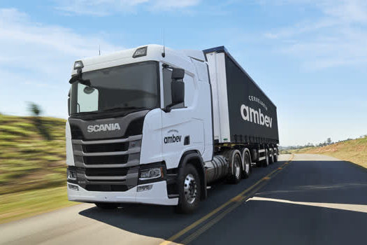 Ambev e Scania iniciam uma parceria inédita no Brasil