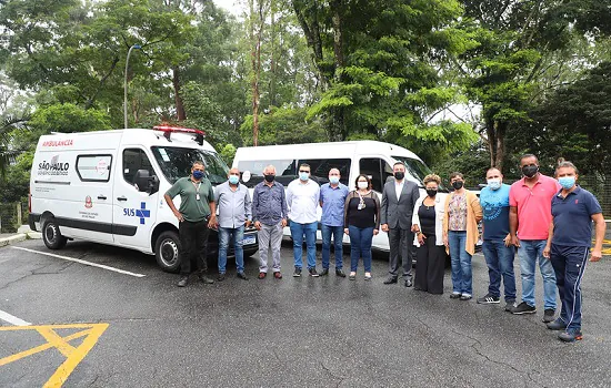 Prefeitura de Diadema recebe ambulância e van para a Secretaria da Saúde