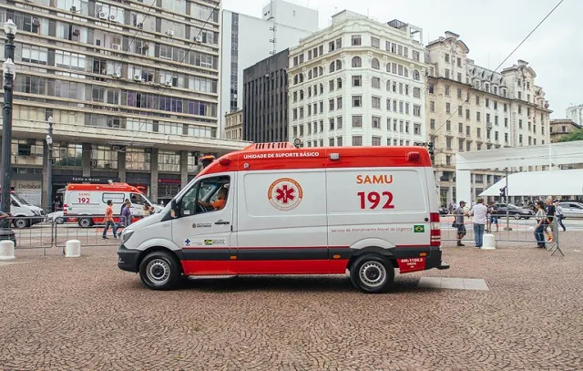 Carnaval conta com ambulâncias com UTI móvel