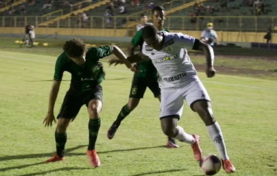 América-MG elimina o Botafogo em Jaú e é o primeiro semifinalista da Copinha