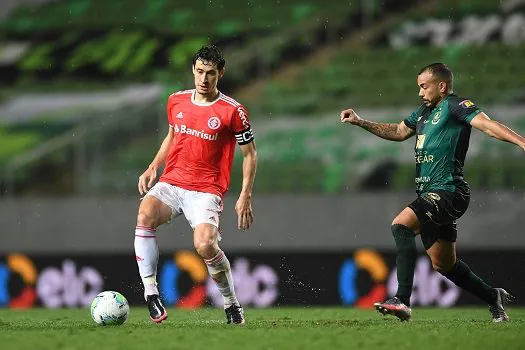 América-MG vence nos pênaltis, elimina Internacional e chega a primeira semifinal na histó