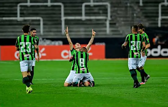 Com gol no fim do jogo