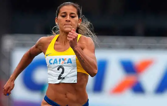 Ana Cláudia Lemos volta de doping e já é 1ª do ranking nacional nos 100m