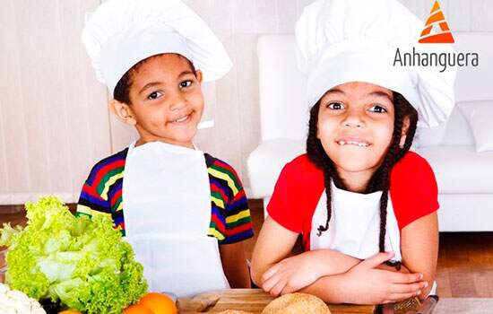 Anhanguera promove a segunda edição do projeto “Crianças na Cozinha”