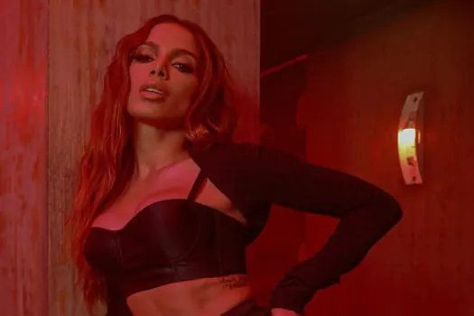 Anitta lança videoclipe com participação de influenciadores