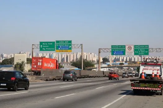 Aniversário de São Paulo movimenta rodovias para interior e litoral