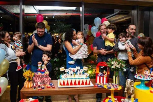 Bebês celebram 1º aniversário na maternidade onde nasceram, em SP