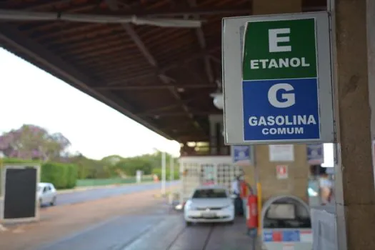 ANP: preço médio da gasolina nos postos sobe 5,8% para R$ 5,67 por litro