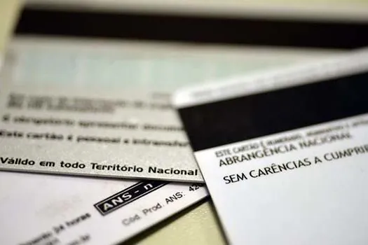 Beneficiários de planos de saúde coletivos podem fazer portabilidade